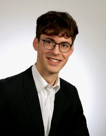 A picture of Laurits Kraus.