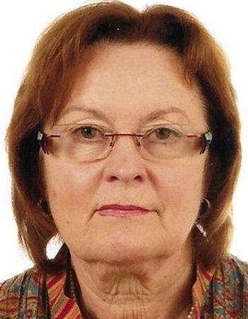 A picture of PD Dr. Antje Linkenbach-Fuchs.